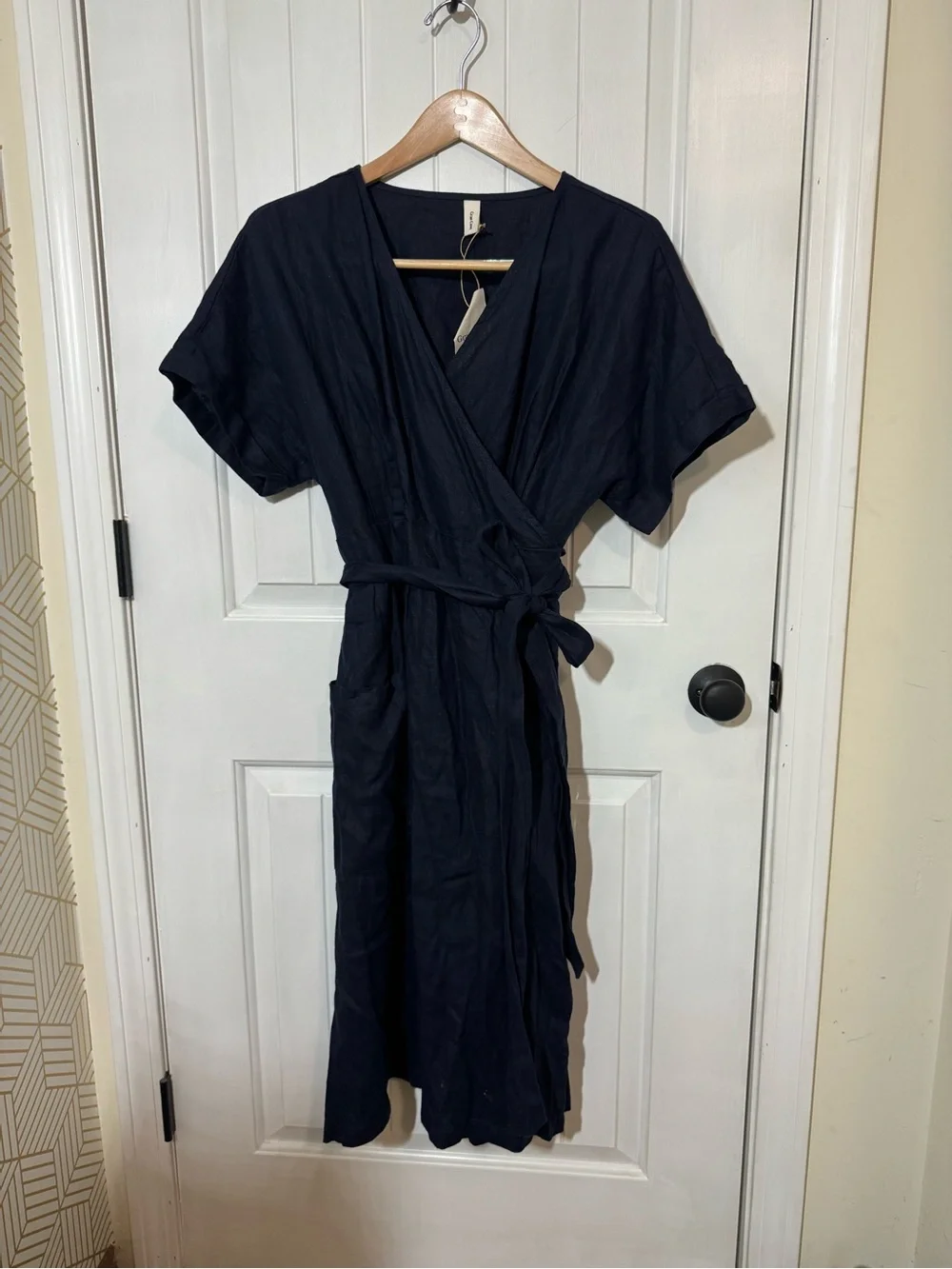 Grae Cove Navy Linen Wrap-Style Pocket Midi Dress - Picture 3 of 10